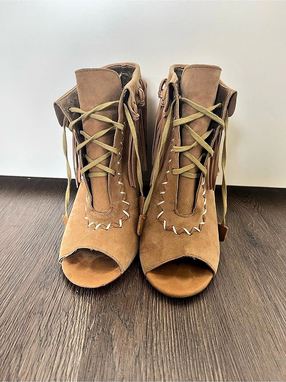 Cynthia Vincent Suede Fringe Peep Toe Bootie in Brown size 9